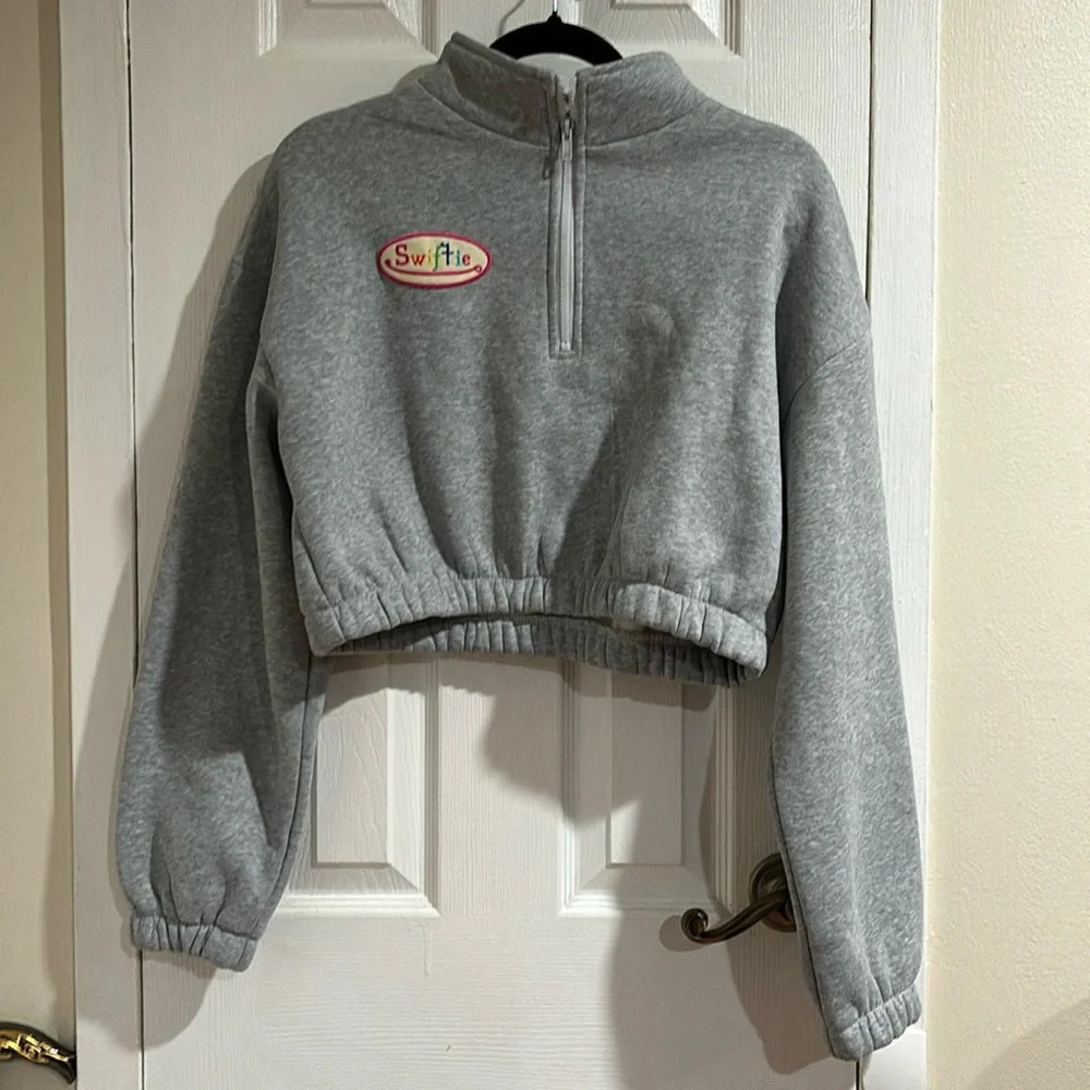 Swiftie Sweatshirt - Picture 2 of 4